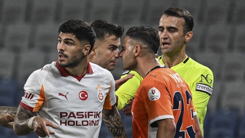 Başakşehir'den Galatasaray maçı sonrası hakem tepkisi!