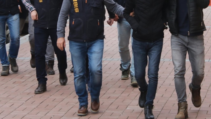 İstanbul'da dev yasa dışı bahis operasyonu: 15 gözaltı