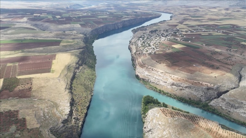 MÖ 3000 yıllık izler bulunuyor: Kızılin Kanyonu güzelliği ile büyülüyor