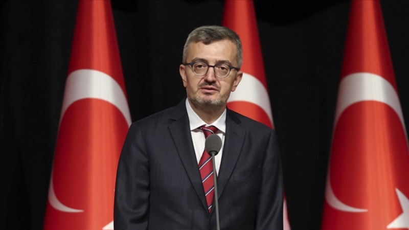 Burhanettin Duran'dan Özgür Özel'in 