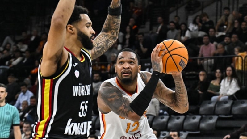 Galatasaray evinde Würzburg'u devirdi