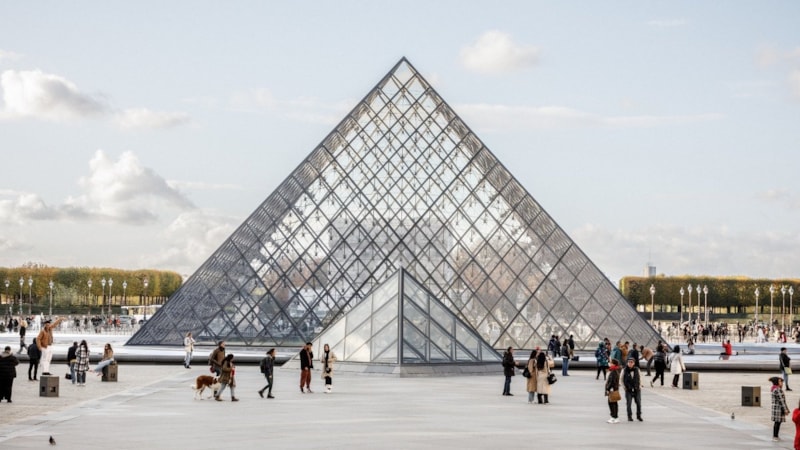 Louvre Müzesi kapalı mı, açıldı mı? Soyuldu! Louvre Müzesi ne zaman açılacak 2025?