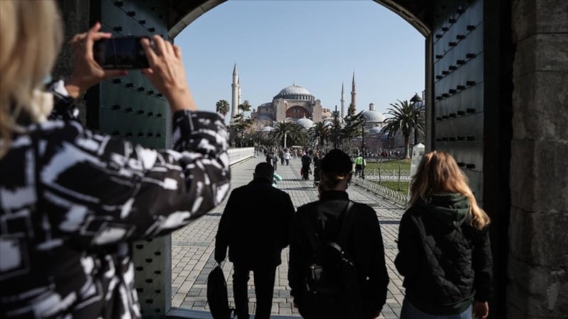 İstanbul Valiliği'nden genelge: Turistlik bölgelere ilişkin yeni önlemler