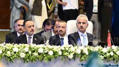 Abdulkadir Uraloğlu'ndan 'Ulaştırma koridorlarının çeşitlendirilmesi' açıklaması