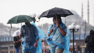 İstanbul Valiliği uyardı: Kuvvetli sağanak bekleniyor