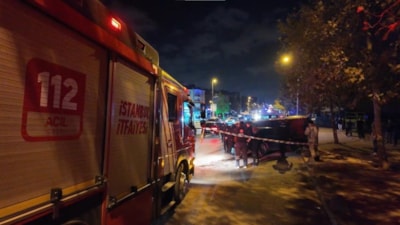 İstanbul Sancaktepe'de kaza yapan araçtan yüklü miktarda uyuşturucu çıktı