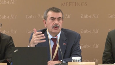 Bakan Tekin: Sınavlarda yapay zeka destekli açık uçlu sorular olacak