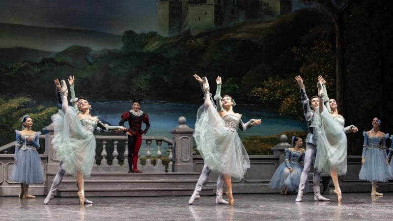 “Kuğu Gölü” balesi bu akşam AKM’de prömiyer yapacak