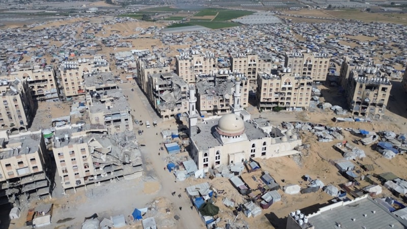 Gazze'deki enkaz, New York'taki Empire State binasının 100 katı ağırlığında