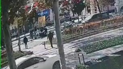 İstanbul'da yolun karşısına geçerken cipin çarptığı yaya hayatını kaybetti