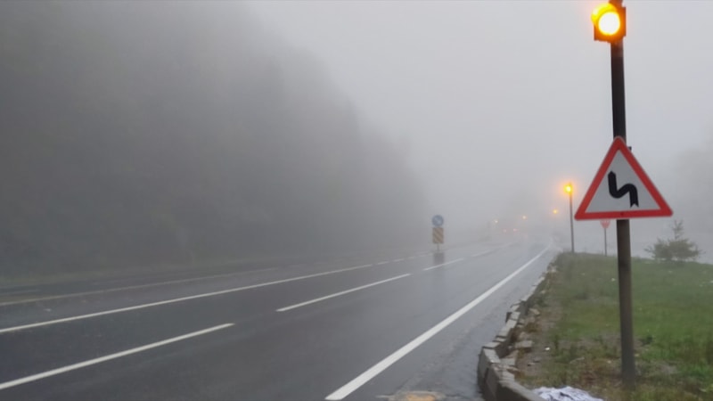 Bolu Dağı'nda sağanak ve sis görüş mesafesini düşürdü