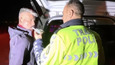 Aksaray'da alkollü sürücü, gazetecinin TC’sini istedi: Tehditler savurdu