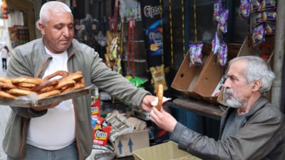 Diyarbakır'da 14 yıl sınava çalıştı, 49 yaşında memur oldu: Annesi bile inanamıyor