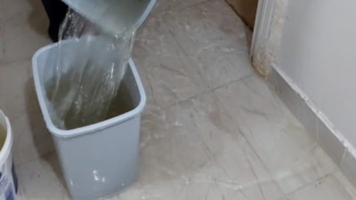 Fatih’te sağanak yağış etkili oldu: Zemin kattaki daireleri su bastı