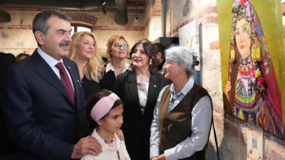 Yusuf Tekin'den "Evliya Çelebi'nin İzinde" sergisi ile "3. Rami Bilim Şenliği"ne ziyaret