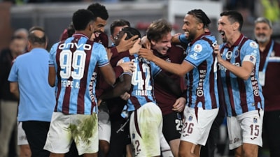 Trabzonspor sahasında hata yapmadı: Eyüpspor'u 2 golle geçti
