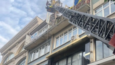 İstanbul'da 4 katlı binada çıkan yangında 1 kişi yanarak can verdi