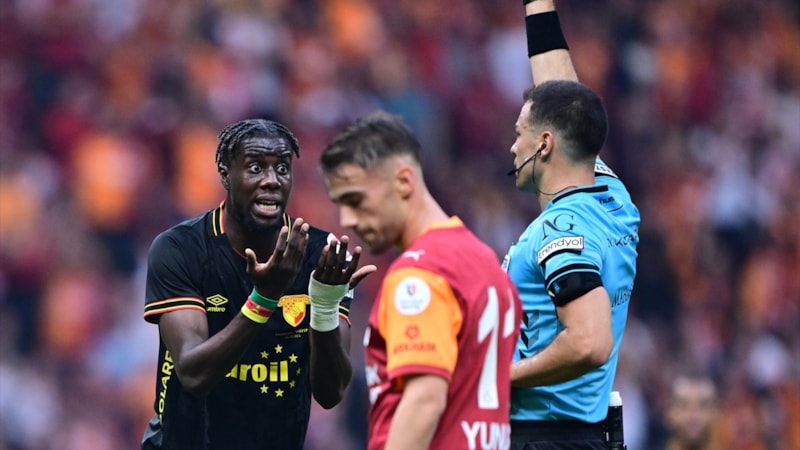 Göztepe, Galatasaray karşısında 10 kişi kaldı