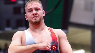 Milli güreşçilerden Dünya 23 Yaş Altı Şampiyonası'nda 2 madalya