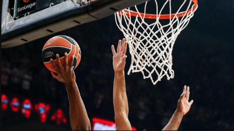 Anadolu Efes, yarın Paris Basketbol'un konuğu olacak