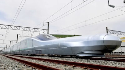 Çin'in CR450 hızlı treni 453 km/s hıza ulaşarak rekor kırdı