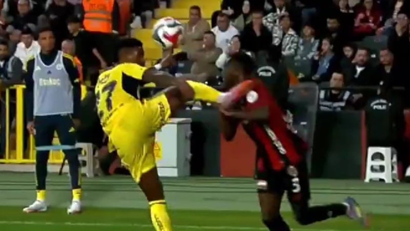 Gaziantep FK - Fenerbahçe maçında kırmızı kart beklentisi