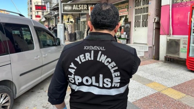 Uşak'ta bıçaklanan genç yaşam savaşı veriyor