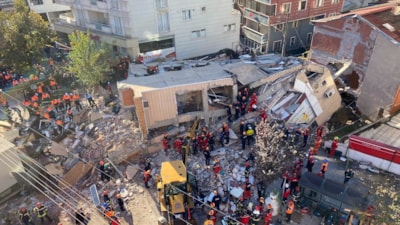 Kocaeli'de 7 katlı bina çöktü: 2 ölü, 1 yaralı