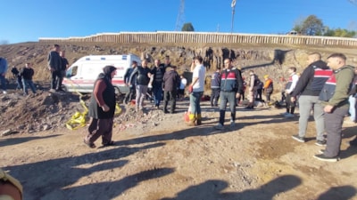 Sakarya'da 30 metrelik kuyuya düşen işçinin cansız bedenini itfaiye çıkardı