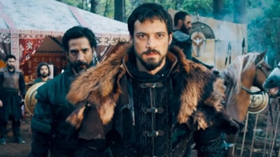 Kuruluş'un Orhan Bey'i Mert Yazıcıoğlu'nun eski haline bakın! Değişimi şaşırttı...