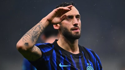 Hakan Çalhanoğlu yıldızlaştı: Inter sahasında Fiorentina'yı rahat geçti