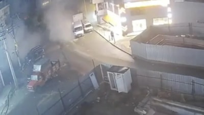 Kocaeli'de enkazda ailesini kaybeden genç kızı akrabası yetiştirecek