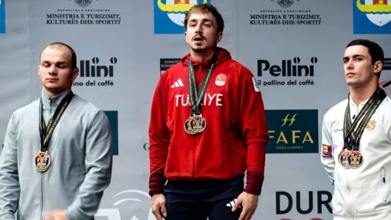 Milli halterci Yusuf Fehmi Genç, Avrupa şampiyonu oldu