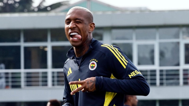 Fenerbahçe'de derbi mesaisi sürüyor