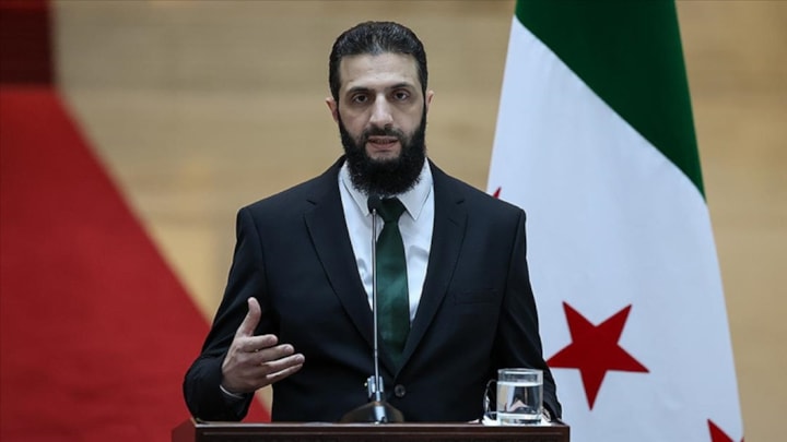 Ahmed Şara’dan destekçilerine sert uyarı: Lüks araçlarınızı teslim edin