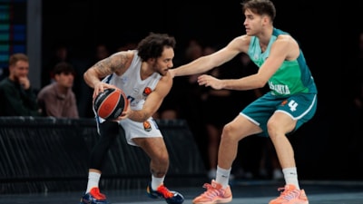 Anadolu Efes, Baskonia'ya yenildi