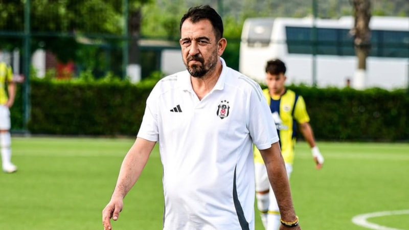 Beşiktaş U17 Akademi Teknik Sorumlusu Hikmet Çapanoğlu hayatını kaybetti