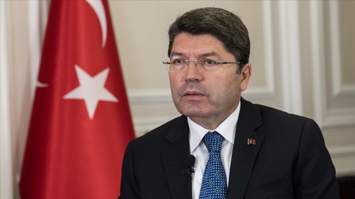 Yılmaz Tunç'tan deprem davalarına ilişkin açıklama