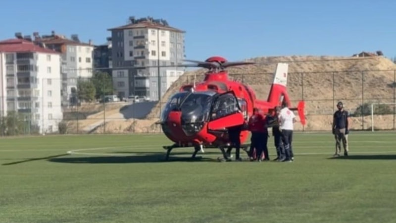 Malatya'da beyin kanaması geçiren hastaya ambulans helikopterle müdahale