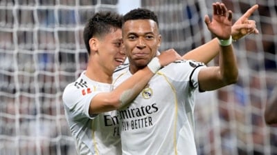 Real Madrid, sahasında Valencia'yı 4 golle geçti