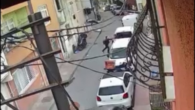 İstanbul'da 13 yaşındaki çocuk arkadaşını boynundan bıçakladı