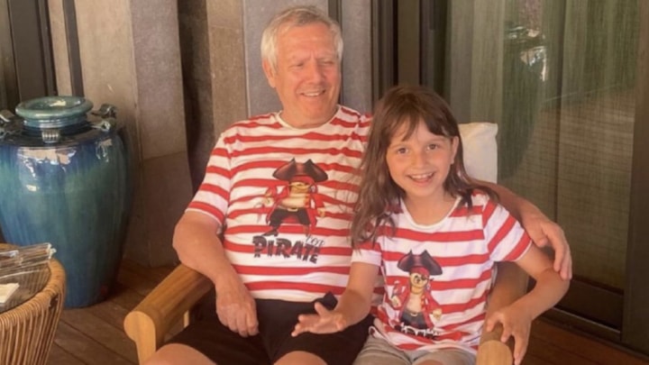 Yaz Yıldırım'dan babası Aziz Yıldırım'a özel yeni yaş kutlaması
