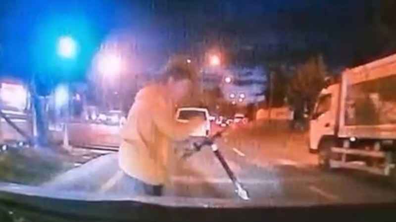 Mersin’de saniyelerle ölümden döndü