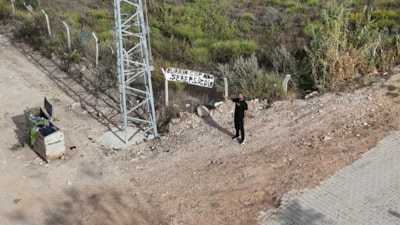 Hatay'da evinin yakınına çöp atanlara çözümü 