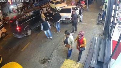 İstanbul'da Cadılar Bayramı partisinden çıkan fenomene silahlı saldırı kamerada