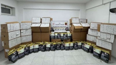 Sakarya'da 1 milyon liralık kaçak tütün baskını