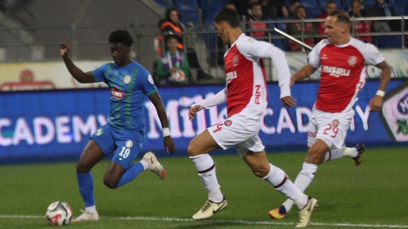 Rizespor son dakikalarda Fatih Karagümrük'ü yıktı