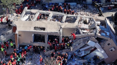 Kocaeli'de çöken binadan sağ kurtarılan Dilara'ya aile üyelerinin vefat haberi verildi