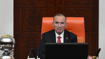 Bekir Bozdağ Meclis’e döndü, zayıflığı gözlerden kaçmadı