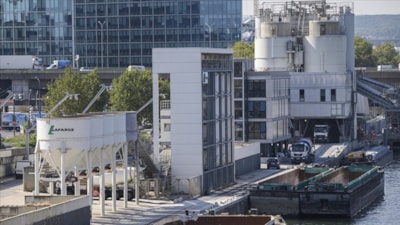 MİT'in Suriye'de fabrikasını vurduğu Lafarge, Fransa'da terör örgütünü finanse etmekten yargılanıyor